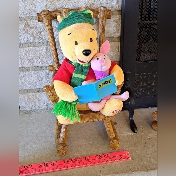 Gemmy Disney Christmas Winnie the Pooh Piglet Rocking Chair Twas The Night Music - Picture 11 of 12